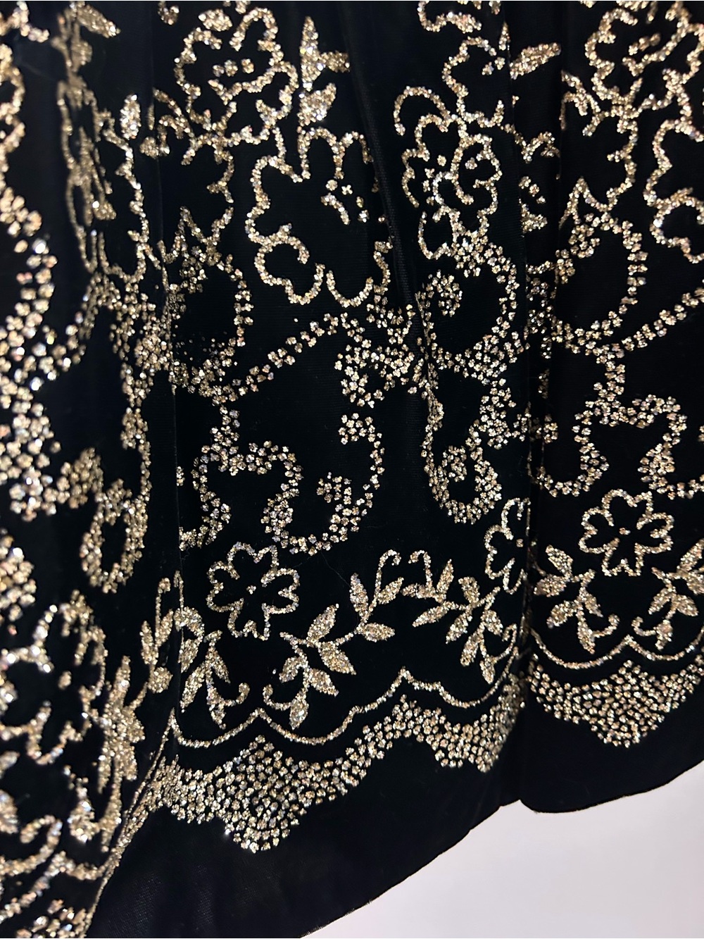 VTG Scott McClintock Velvet Drop Waist Off the Shoulder Party Dress. Made in USA - Picture 4 of 11